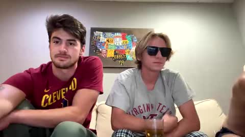 Snapshot of college_packing_8 chatting on 9, 10, 2025 college_packing_8 online show from 9, 10, 2025