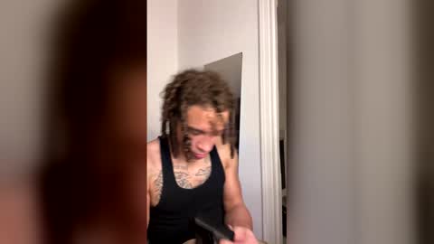 Snapshot of collegeitalian chatting on 23, 5, 2026 Adonis of online show from 23, 5, 2026