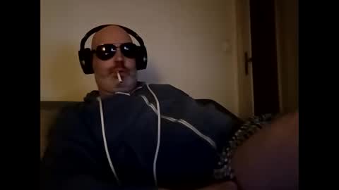 Snapshot of color233 chatting on 7, 1, 2025 color233 online show from 7, 1, 2025