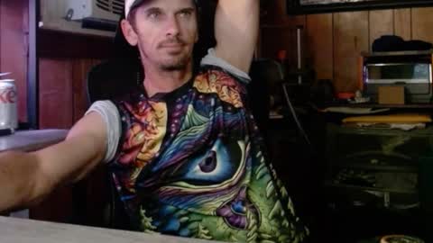 Nelson or ComicKing and sometime Peachy143 online show from 20, 10, 2025