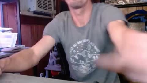 Nelson or ComicKing and sometime Peachy143 online show from 14, 12, 2025