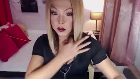 Snapshot of commanderofsexx chatting on 9, 6, 2026 QUEEN SABRINA online show from 9, 6, 2026