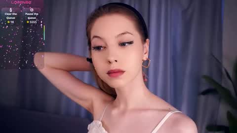 Snapshot of constanceglascov chatting on 18, 9, 2025 Hello im Sofia Welcme to my room .More hugs and kiss for you online show from 18, 9, 2025
