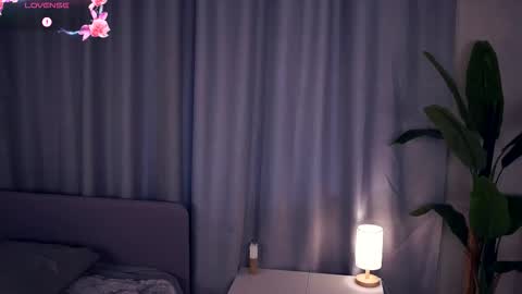 Snapshot of constanceglascov chatting on 11, 10, 2025 Hello im Sofia Welcme to my room .More hugs and kiss for you online show from 11, 10, 2025