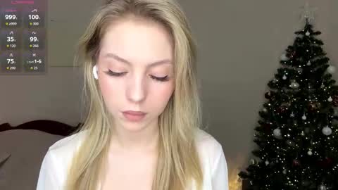 Hello im Sofia Welcme to my room .More hugs and kiss for you online show from 11, 1, 2026