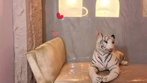 Snapshot of cony_curly_b chatting on 26, 7, 2026 Online 2200 - 0600 online show from 26, 7, 2026