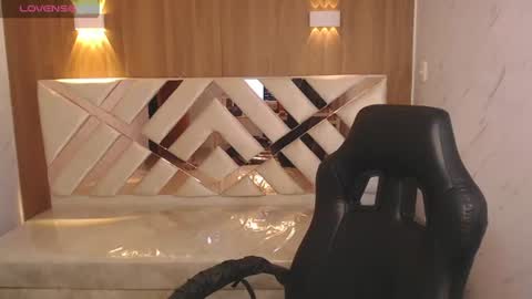 Snapshot of cony_curly_b chatting on 30, 7, 2026 Online 2200 - 0600 online show from 30, 7, 2026