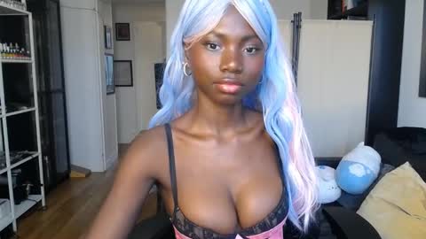 Snapshot of conymegan chatting on 4, 2, 2025 Carola independent model online show from 4, 2, 2025