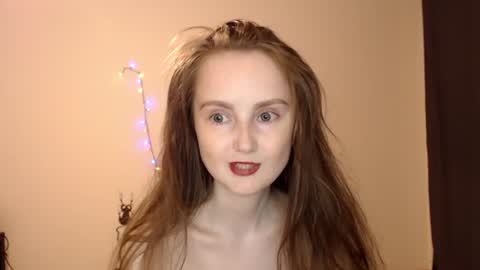 Snapshot of coolamber chatting on 28, 7, 2026 Amber online show from 28, 7, 2026