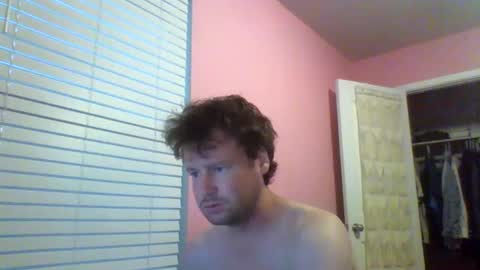 cooldude122222 online show from 14, 10, 2025