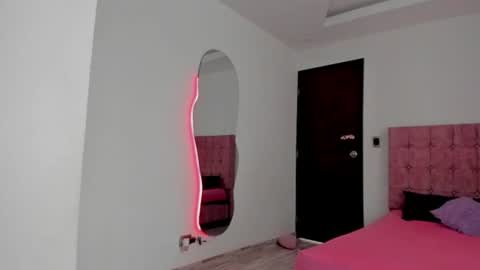 Snapshot of cora22_ chatting on 1, 7, 2026 CORA online show from 1, 7, 2026