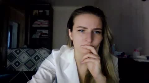 cora_fora online show from 6, 1, 2026