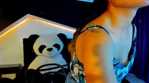 Coral  online show from 3, 2, 2025