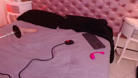 Snapshot of coralgh_ chatting on 21, 9, 2025 Coral online show from 21, 9, 2025