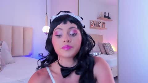 Coral Smith online show from 23, 10, 2025