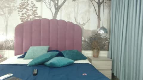 corineray online show from 19, 9, 2025