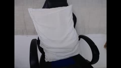 corolaxxl online show from 25, 11, 2025