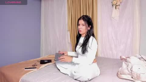 Snapshot of cositarika__ chatting on 14, 6, 2026 Lunita online show from 14, 6, 2026