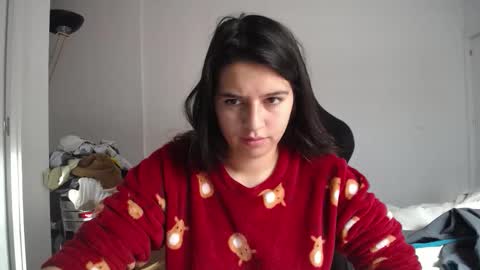 costantine helena24 online show from 4, 12, 2025