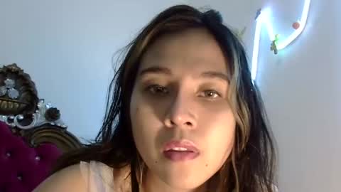 Liz Gwyneth Charlota online show from 12, 2, 2025