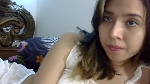 Liz Gwyneth Charlota online show from 17, 2, 2025