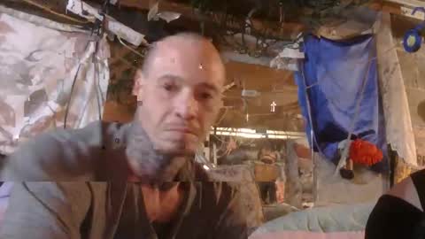 Snapshot of cotybonilla chatting on 18, 12, 2025 Leftys Way online show from 18, 12, 2025