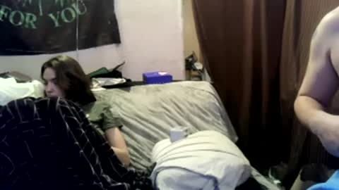 Alaskawildcouple online show from 3, 2, 2025