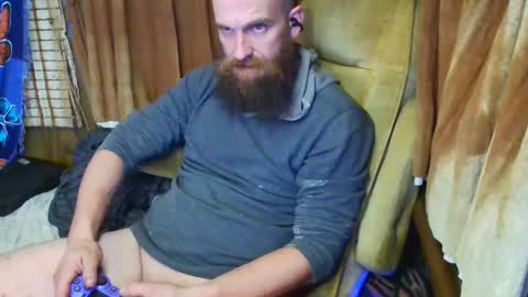 Alaskawildcouple online show from 6, 10, 2025