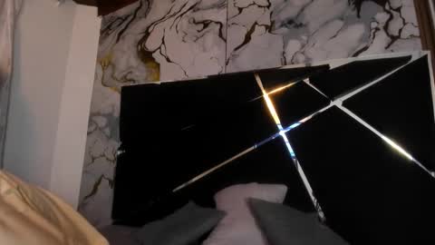 Snapshot of couple_in_heat_ chatting on 24, 2, 2026 couple_in_heat_ online show from 24, 2, 2026