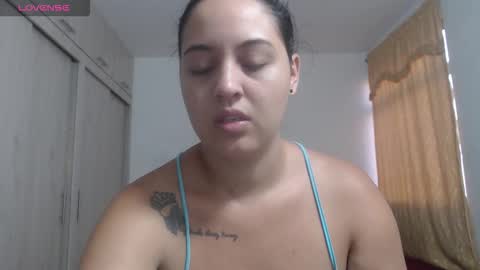 Snapshot of couple_sexandlove chatting on 9, 9, 2025 ALEJANDRO Y EMILY online show from 9, 9, 2025