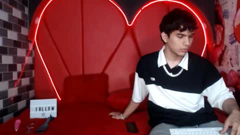 Snapshot of couple_sexxy7 chatting on 10, 9, 2025 MIA LIZ AND SAM online show from 10, 9, 2025
