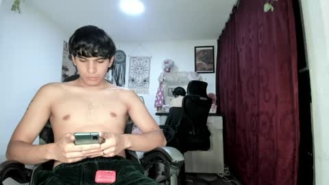 Snapshot of couple_sexxy7 chatting on 31, 3, 2026 MIA LIZ AND SAM online show from 31, 3, 2026