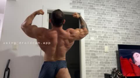 couplemuscle40 online show from 14, 1, 2026