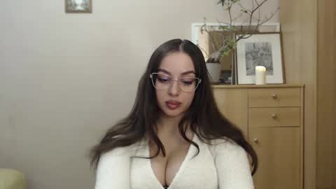 Courtney online show from 2, 3, 2025