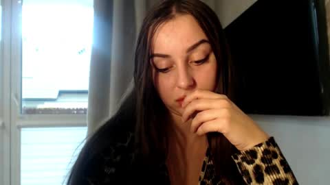 Courtney online show from 16, 10, 2025