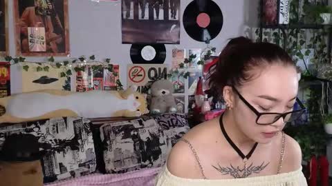 Yuna online show from 13, 11, 2025