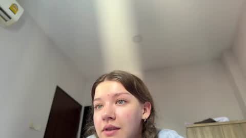 Snapshot of coyness_geneva chatting on 23, 1, 2025 Geneva online show from 23, 1, 2025