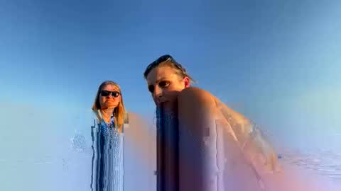 Cpl2Thrpl online show from 11, 10, 2025