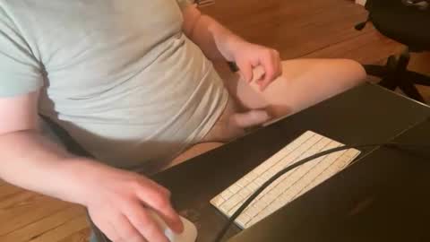 Snapshot of crackthesky886 chatting on 10, 11, 2025 crackthesky886 online show from 10, 11, 2025