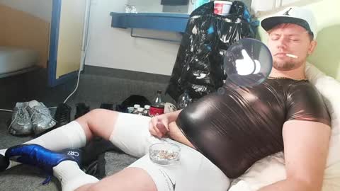 Snapshot of cravingboy chatting on 6, 12, 2024 robin online show from 6, 12, 2024