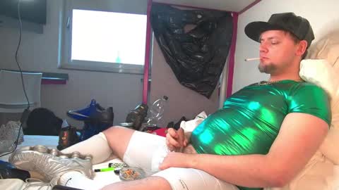 Snapshot of cravingboy chatting on 24, 1, 2025 robin online show from 24, 1, 2025