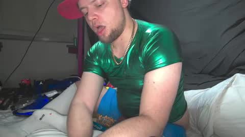 Snapshot of cravingboy chatting on 28, 2, 2025 robin online show from 28, 2, 2025