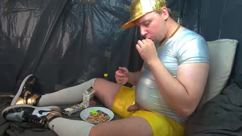 Snapshot of cravingboy chatting on 19, 9, 2025 robin online show from 19, 9, 2025