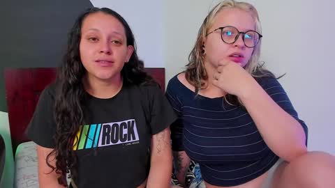 Snapshot of crazy_cakes_ chatting on 7, 12, 2024 Lexie  Rose  online show from 7, 12, 2024