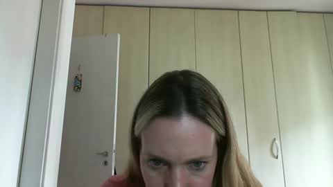 Anny online show from 10, 2, 2025