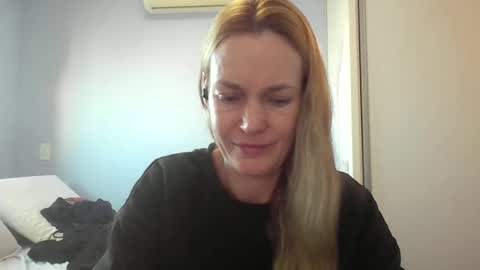 Snapshot of crazyanny chatting on 8, 6, 2026 Anny online show from 8, 6, 2026
