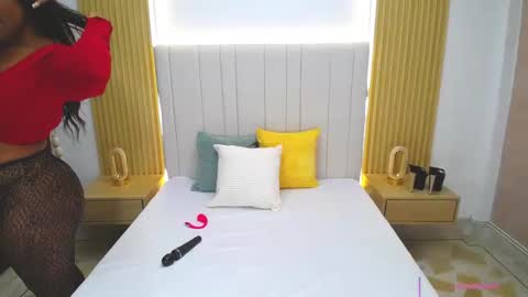 Snapshot of crazybigass chatting on 2, 2, 2026 Sara online show from 2, 2, 2026