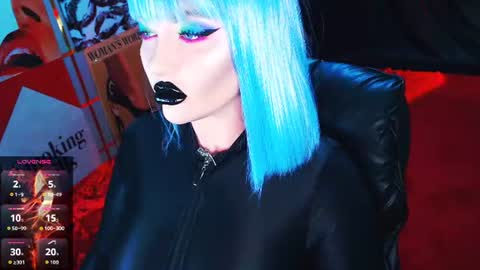 Snapshot of crazypinkyball chatting on 19, 6, 2026 Roxy online show from 19, 6, 2026