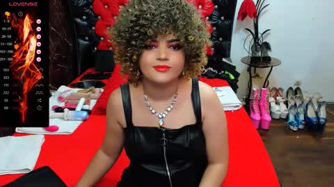 Snapshot of crazzy_pussy chatting on 30, 9, 2025 Ana  online show from 30, 9, 2025