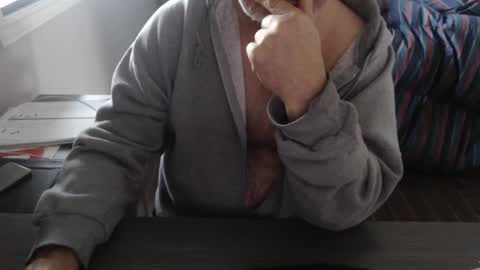 Creamormilk online show from 26, 9, 2025